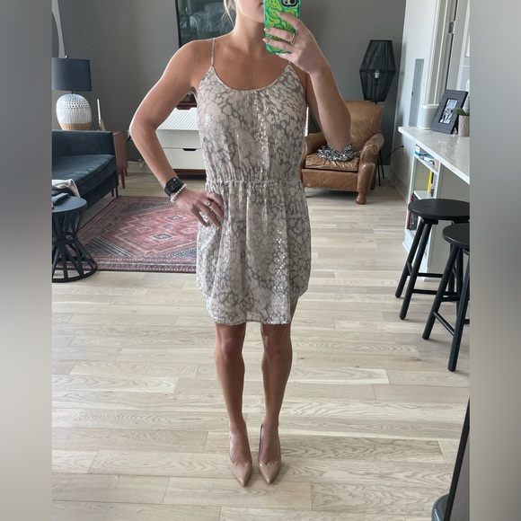 Light pink and taupe mini sequined cocktail dress size 4 by Rebecca Taylor - Picture 1 of 4